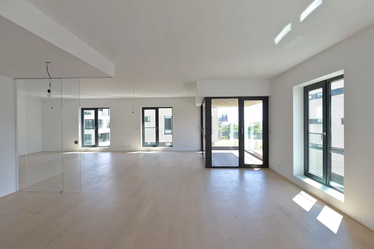 U Laboratoře, Střešovice - Praha 6 | Pronájem, Byt, 4+kk, 191 m²