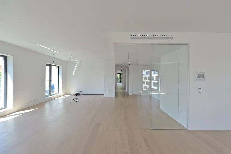 U Laboratoře, Střešovice - Praha 6 | Pronájem, Byt, 4+kk, 191 m²