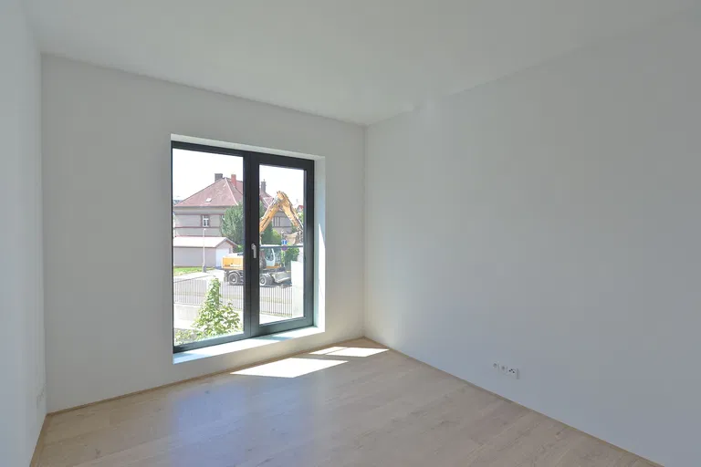 U Laboratoře, Střešovice - Praha 6 | Pronájem, Byt, 4+kk, 191 m²