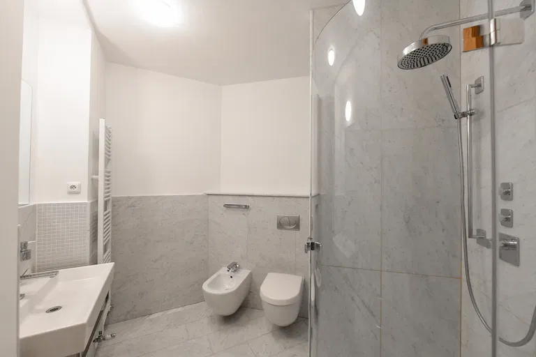 Puškinovo náměstí, Bubeneč - Prague 6 | Rent, Apartment, Two-bedroom (3+kk), 114 m²