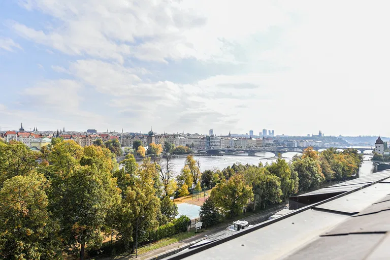 Janáčkovo nábřeží, Malá Strana - Prague 5 | Rent, Apartment, Six-bedroom (7+kk), 605 m²