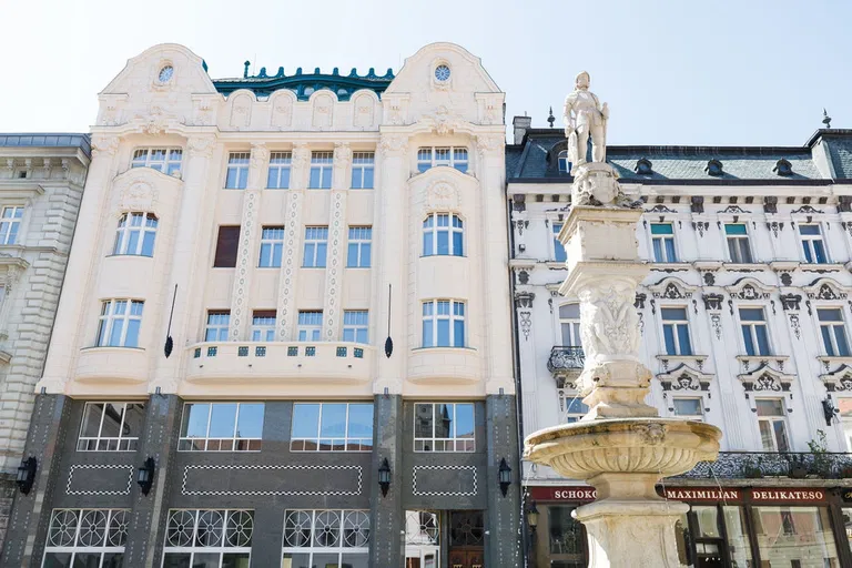 Hlavné námestie, Staré Mesto - Bratislava I | Prenájom, Kancelárie, 177 m²