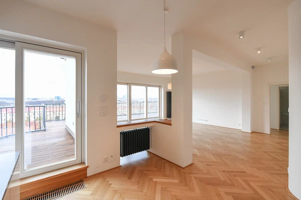 Hradešínská, Vinohrady - Prague 10 | Rent, Apartment, Two-bedroom (3+kk), 121 m²