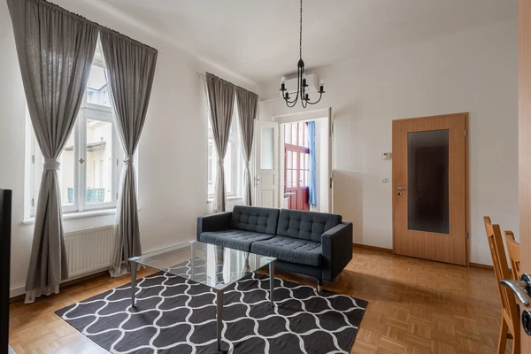 Zborovská, Smíchov - Prague 5 | Sale, Apartment, Two-bedroom (3+kk), 63 m²