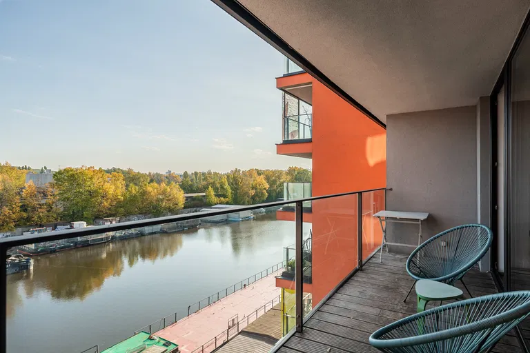 V Přístavu, Holešovice - Praha 7 | Predaj, Byt, 2-izbový, 82 m²