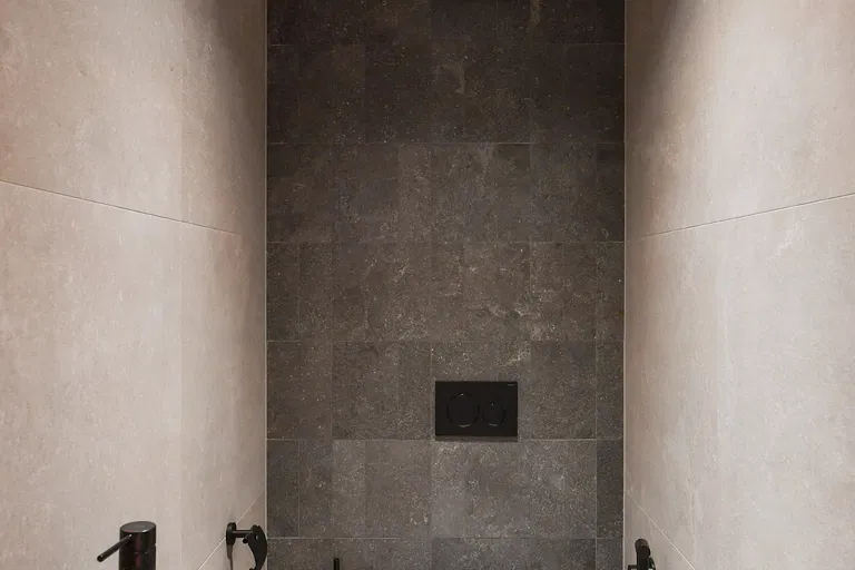 Sokolovská, Karlín - Prague 8 | Sale, Apartment, Three-bedroom (4+kk), 192 m²