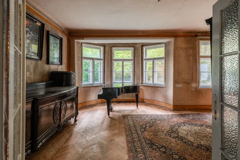 V Dolích, Černošice - Praha-západ | Sale, House, Five-bedroom (6+kk), 229 m²
