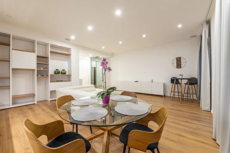 Rázusovo nábrežie, Staré Mesto - Bratislava I | Prenájom, Byt, 3-izbový, 94 m²