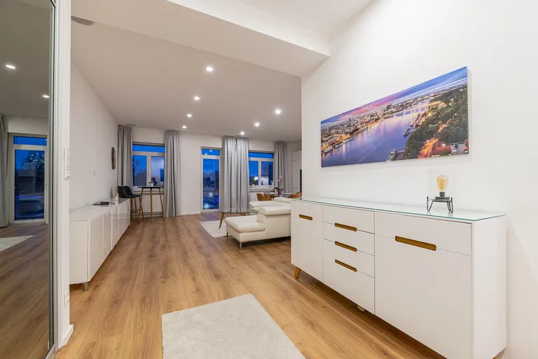 Rázusovo nábrežie, Staré Mesto - Bratislava I | Prenájom, Byt, 3-izbový, 94 m²