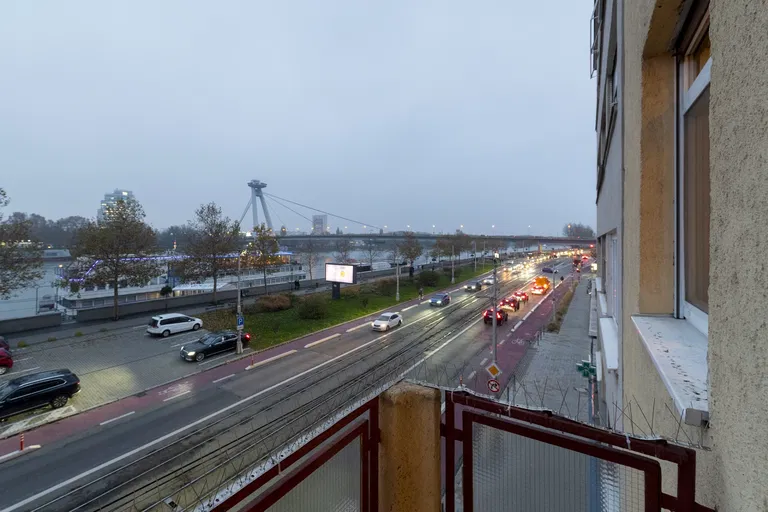 Rázusovo nábrežie, Staré Mesto - Bratislava I | Prenájom, Byt, 3-izbový, 94 m²