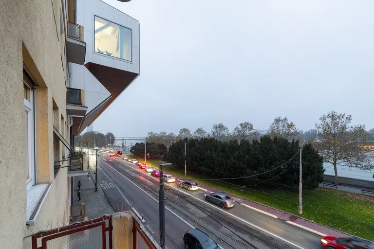 Rázusovo nábrežie, Staré Mesto - Bratislava I | Prenájom, Byt, 3-izbový, 94 m²