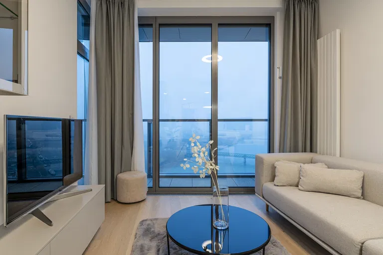 Pribinova, Staré Mesto - Bratislava I | Prenájom, Byt, 2-izbový, 66 m²