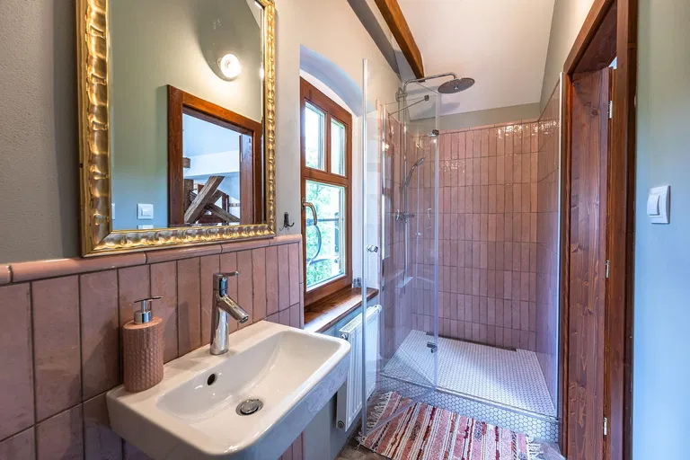 Jablonné v Podještědí - Liberec | Sale, House, Six-bedroom (7+kk), 350 m²