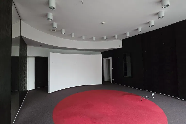Ševčenkova, Petržalka - Bratislava V | Prenájom, Obchodný priestor, 55 m²