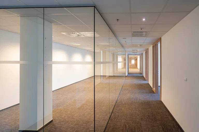 Pribinova, Ružinov - Bratislava II | Prenájom, Administratívna budova, 4 450 m²