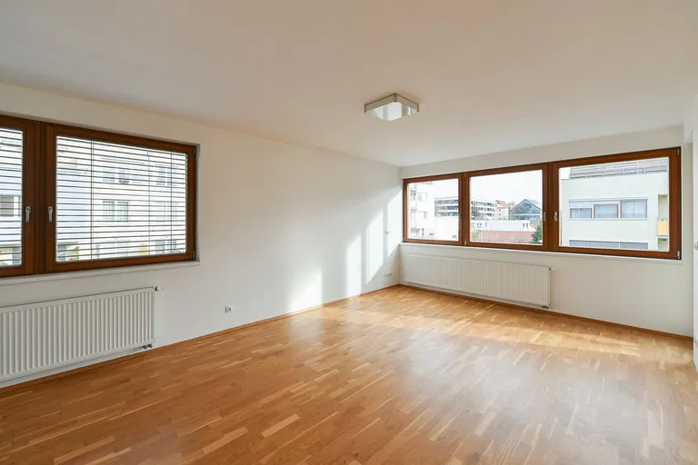 Harlacherova, Záběhlice - Praha 10 | Predaj, Byt, 2-izbový, 63 m²