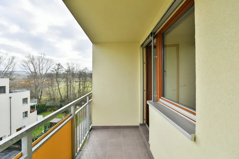 Harlacherova, Záběhlice - Praha 10 | Predaj, Byt, 2-izbový, 63 m²