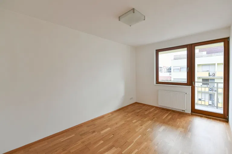 Harlacherova, Záběhlice - Praha 10 | Predaj, Byt, 2-izbový, 63 m²