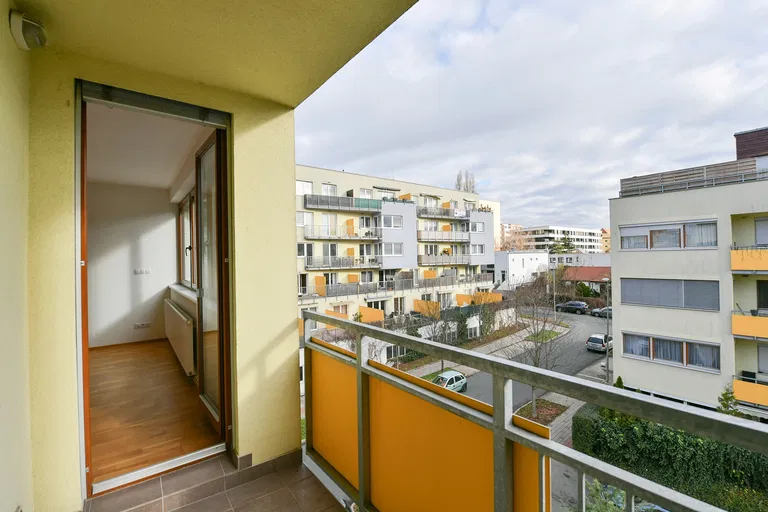 Harlacherova, Záběhlice - Praha 10 | Predaj, Byt, 2-izbový, 63 m²