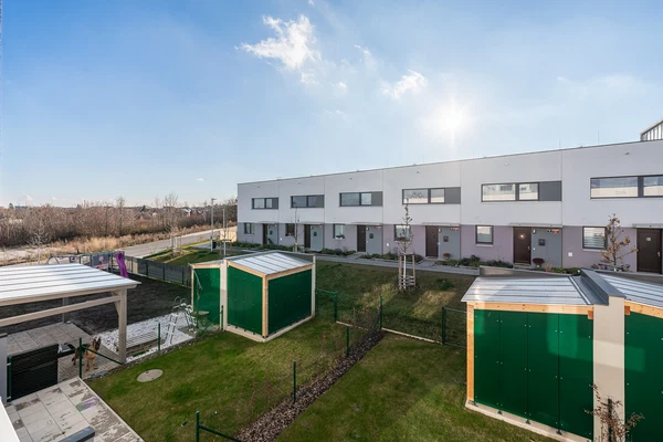 Statková, Ďáblice - Prague 8 | Rent, House, Four-bedroom (5+kk), 160 m²