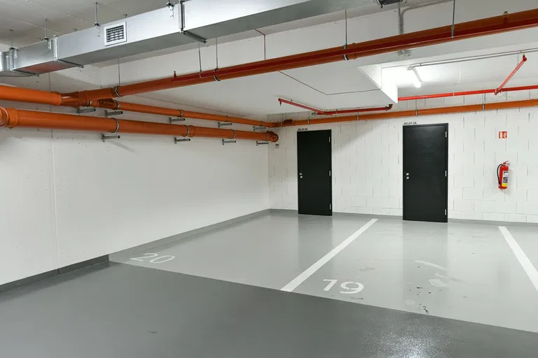 Vítězné náměstí, Bubeneč - Prague 6 | Rent, Apartment, One-bedroom (2+kk), 73 m²