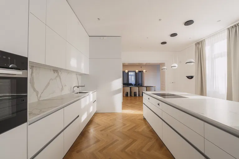 Fraňa Kráľa, Staré Mesto - Bratislava I | Prenájom, Byt, 5-izbový, 269 m²
