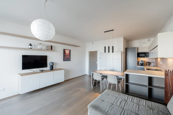 Krylovecká, Hloubětín - Prague 9 | Sale, Apartment, Two-bedroom (3+kk), 84 m²