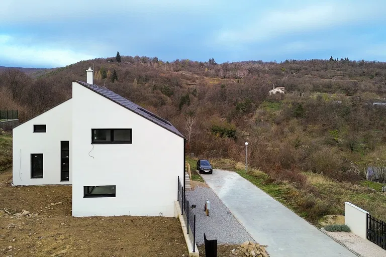 Sauberg, Svätý Jur - Pezinok | Predaj, Rodinný dom, 5-izbový, 272 m²