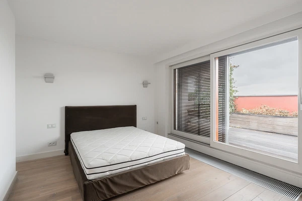 Paříkova, Vysočany - Prague 9 | Rent, Apartment, Three-bedroom (4+kk), 165 m²