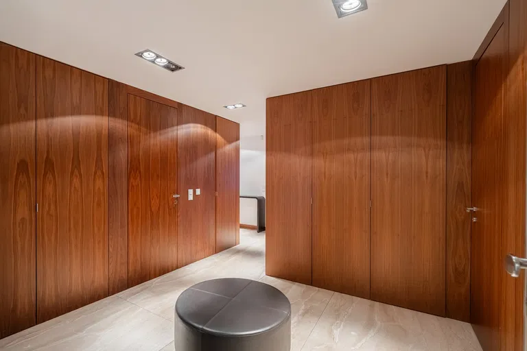 Paříkova, Vysočany - Prague 9 | Rent, Apartment, Three-bedroom (4+kk), 245 m²