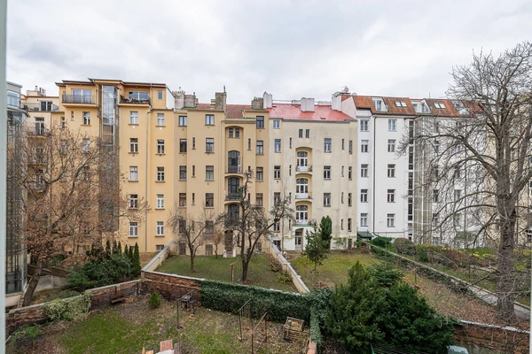 Vozová, Vinohrady - Prague 2 | Rent, Apartment, One-bedroom (2+1), 78 m²