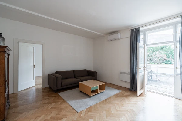 Koperníkova, Vinohrady - Prague 2 | Sale, Apartment, One-bedroom (2+kk), 121 m²