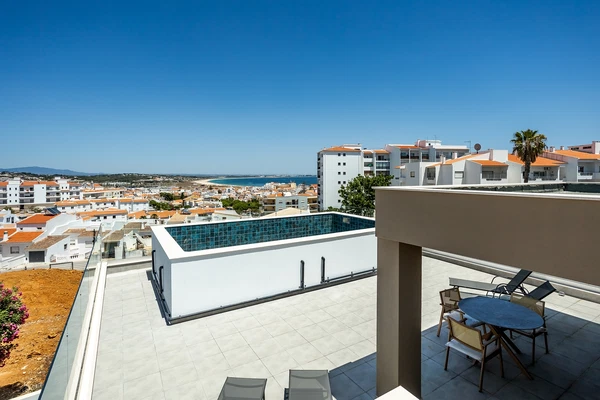 Portugalsko, Algarve - Lagos | Prodej, Rodinný dům, 4+1, 256 m²