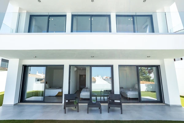 Portugalsko, Algarve - Lagos | Prodej, Rodinný dům, 4+1, 256 m²