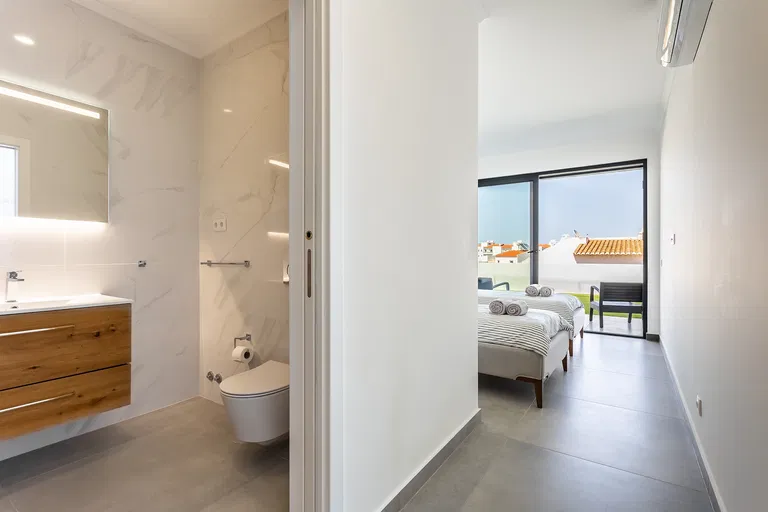 Portugalsko, Algarve - Lagos | Predaj, Rodinný dom, 4-izbový, 256 m²