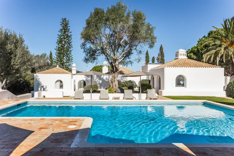 Portugalsko, Algarve - Lagos | Predaj, Rodinný dom, 7-izbový, 359 m²