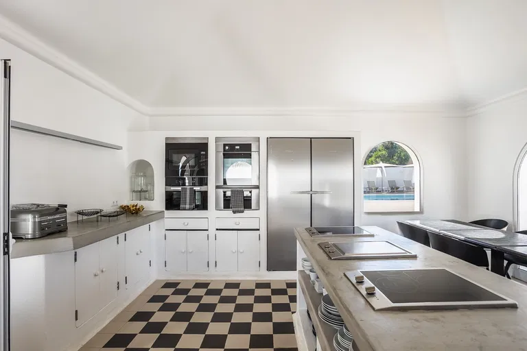 Portugalsko, Algarve - Lagos | Predaj, Rodinný dom, 7-izbový, 359 m²