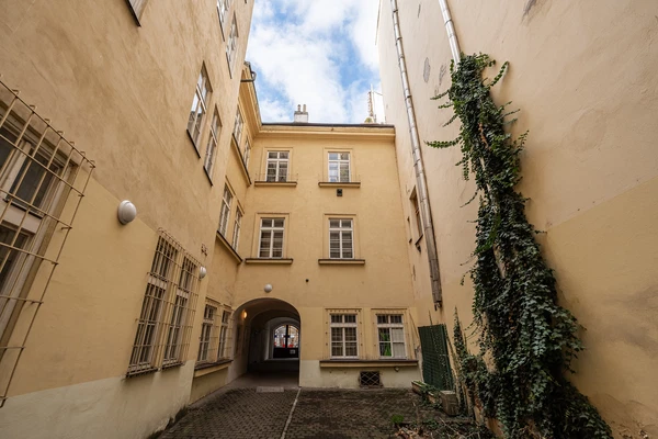 Spálená, Nové Město - Prague 1 | Rent, Apartment, One-bedroom (2+kk), 37 m²