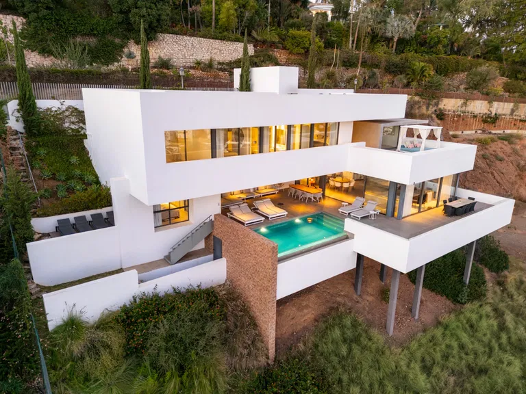 Španielsko, Malaga - Benahavis | Predaj, Rodinný dom, 5-izbový, 619 m²