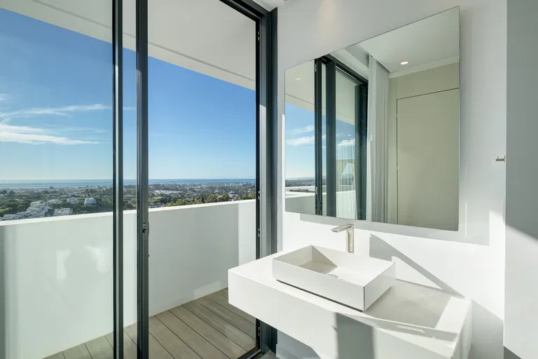 Španielsko, Malaga - Benahavis | Predaj, Rodinný dom, 5-izbový, 619 m²