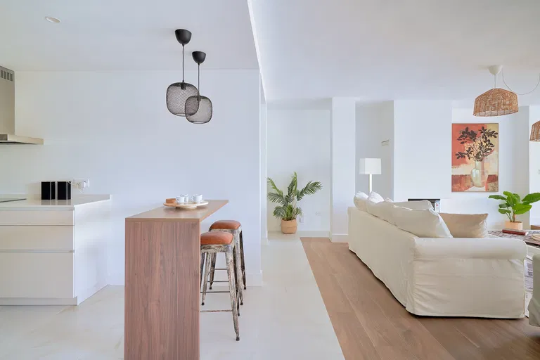 Španielsko, Malaga - Malaga Este | Predaj, Byt, 5-izbový, 211 m²