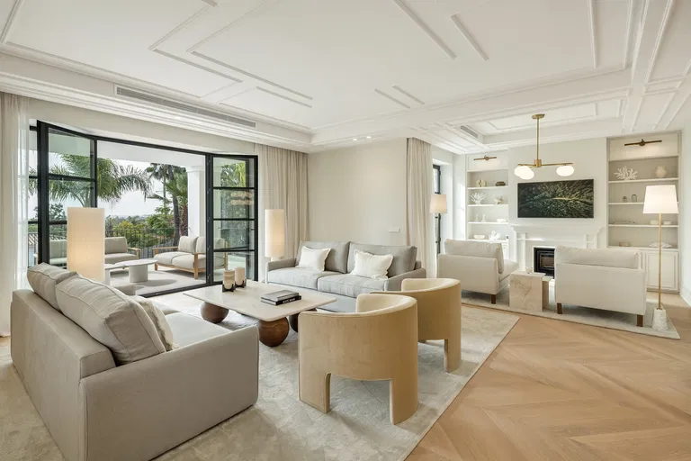 Španielsko, Marbella - Nueva Andalucia | Predaj, Rodinný dom, 6-izbový, 740 m²