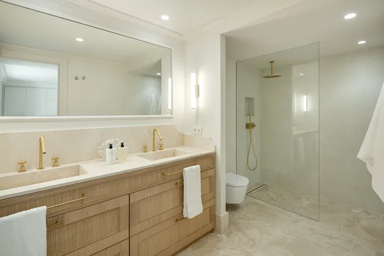 Španielsko, Marbella - Nueva Andalucia | Predaj, Rodinný dom, 6-izbový, 740 m²