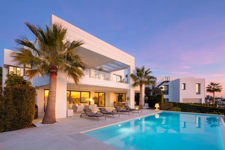 Španielsko, Malaga - Marbella | Predaj, Rodinný dom, 8-izbový, 774 m²