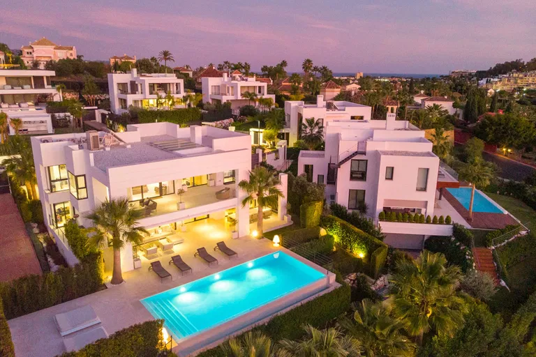 Španielsko, Malaga - Marbella | Predaj, Rodinný dom, 8-izbový, 774 m²