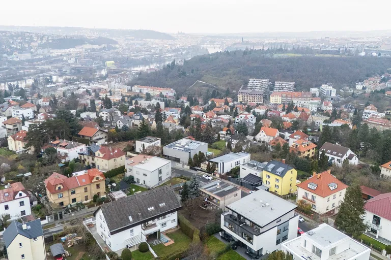 U Dubu, Braník - Prague 4 | Sale, House, Eight-bedroom (9+kk), 978 m²