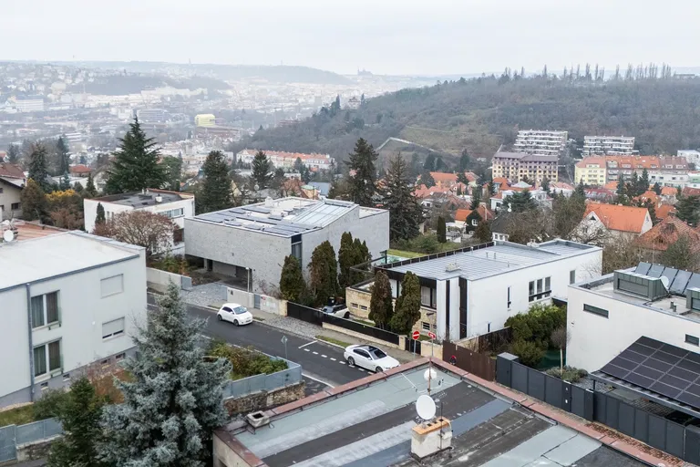 U Dubu, Braník - Prague 4 | Sale, House, Eight-bedroom (9+kk), 978 m²