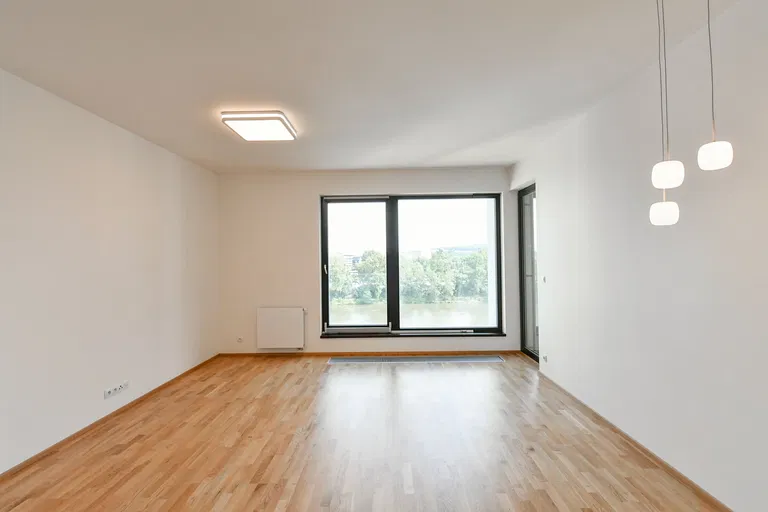 Sanderova, Holešovice - Praha 7 | Pronájem, Byt, 2+kk, 61 m²