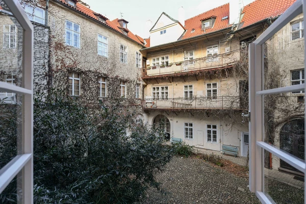 Valdštejnské náměstí, Malá Strana - Prague 1 | Rent, Apartment, One-bedroom (2+kk), 55 m²