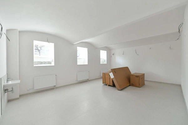 Dykova, Vinohrady - Prague 10 | Rent, Retail space, 111 m²